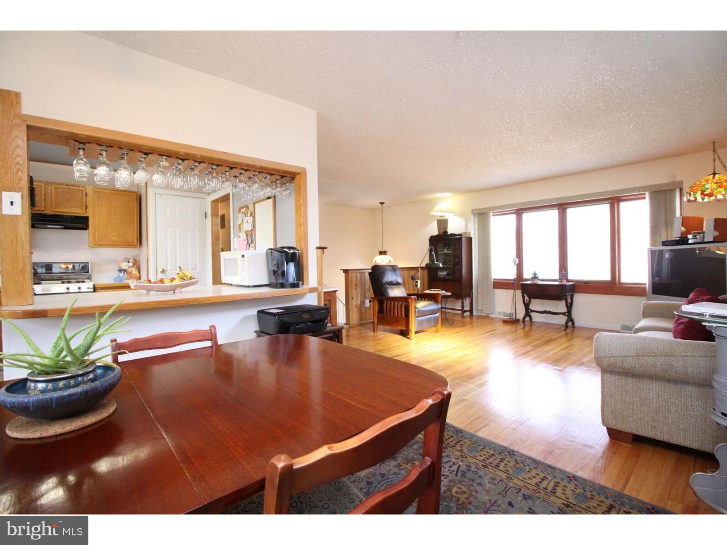 8 Saddle Ridge Road Voorhees, NJ 08043 - Photo 10 of 24 Dining Room