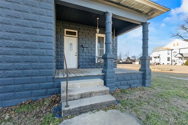 $130,000 | 201 South 3rd Street, Chaffee, MO 63740