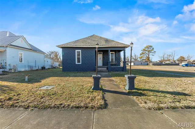$130,000 | 201 South 3rd Street, Chaffee, MO 63740
