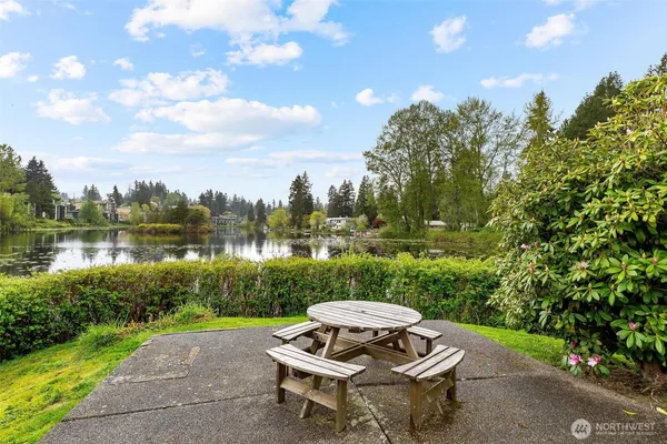 $299,000 | 820 Cady Road, Unit E204, Everett, WA 98203