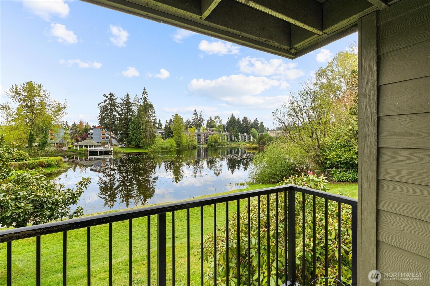 820 Cady Road, Unit E204 Everett, WA 98203 - Photo 5 of 16