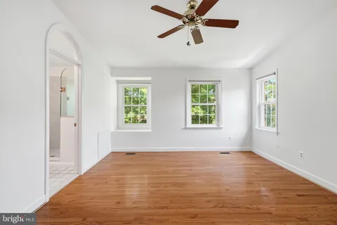 $775,000 | 3911 Green Look Court, Fairfax, VA 22033