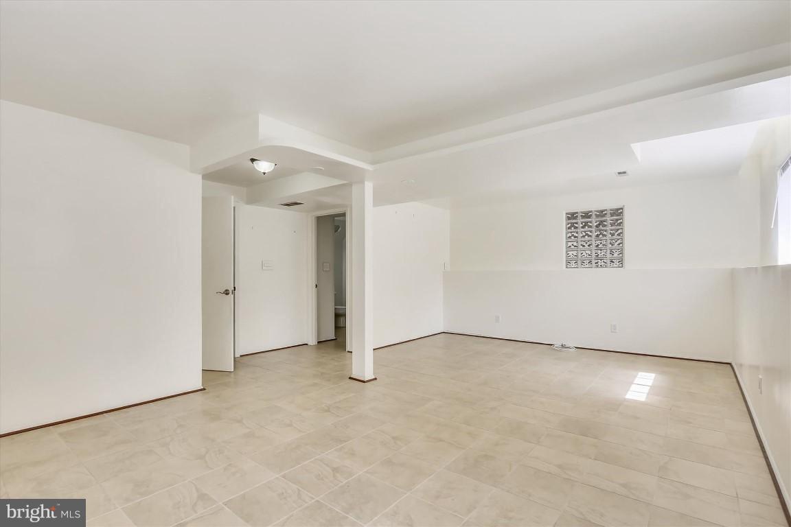 8362 Magic Leaf Road Springfield, VA 22153 - Photo 17 of 30 Bedroom (Master)