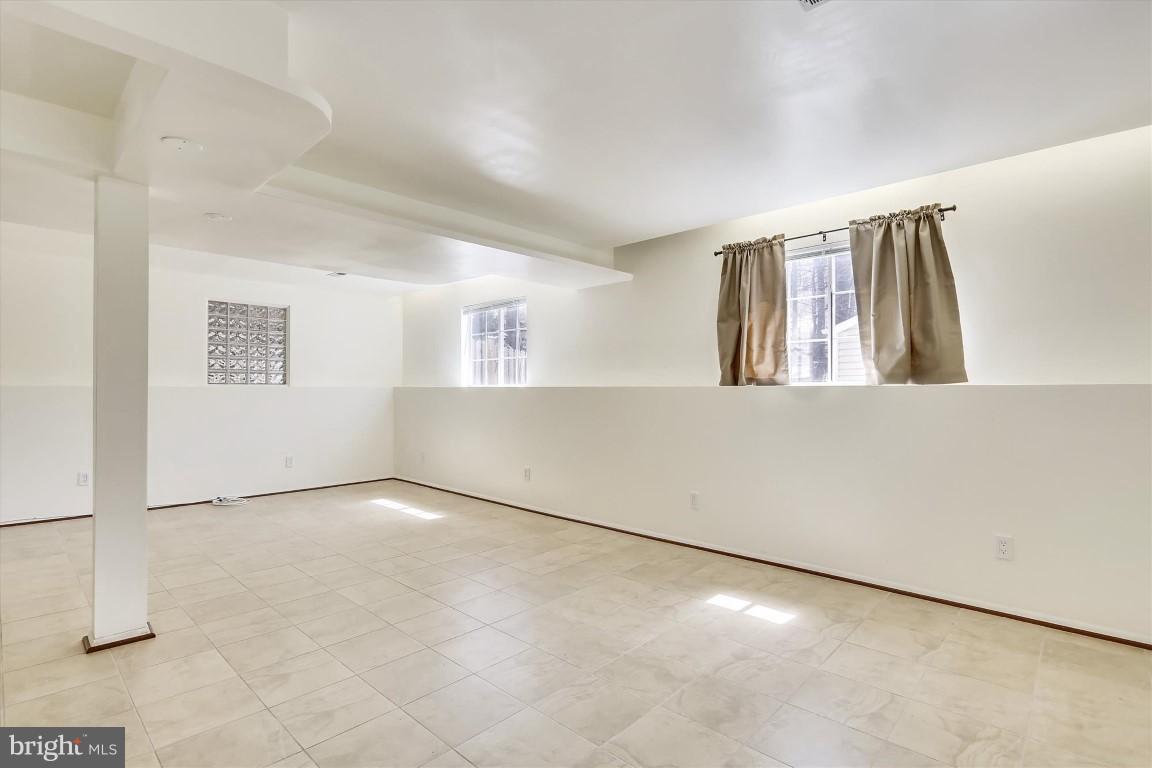 8362 Magic Leaf Road Springfield, VA 22153 - Photo 18 of 30 Bedroom (Master)