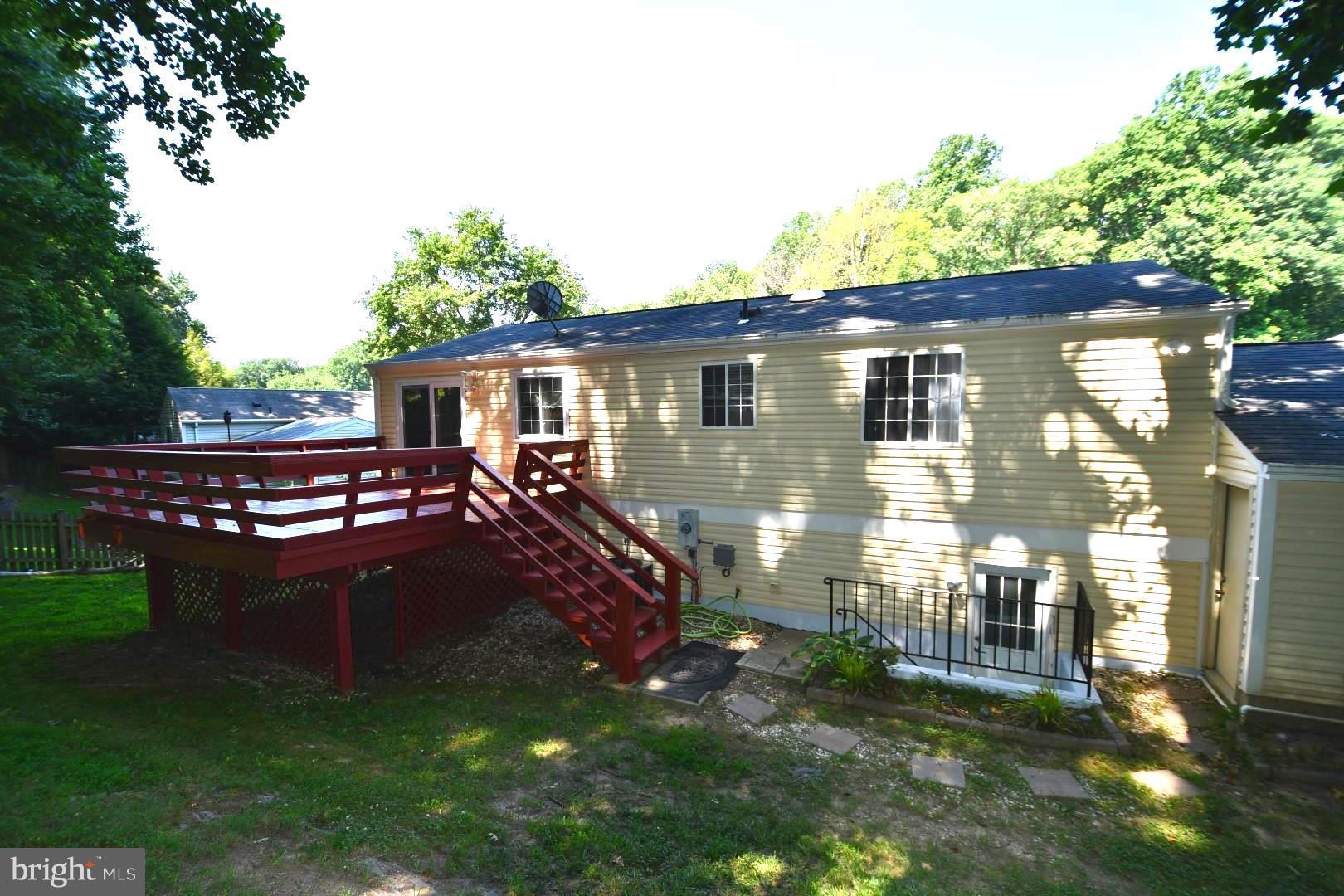 8362 Magic Leaf Road Springfield, VA 22153 - Photo 21 of 30 Exterior (Rear)