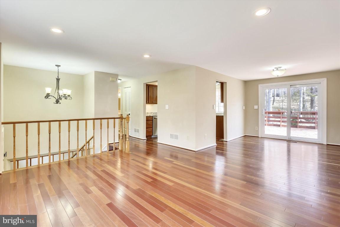 8362 Magic Leaf Road Springfield, VA 22153 - Photo 4 of 30 Living Room