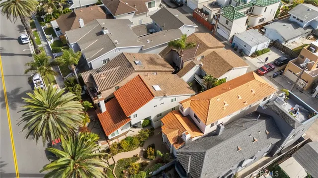a picture of a bench in front of door
