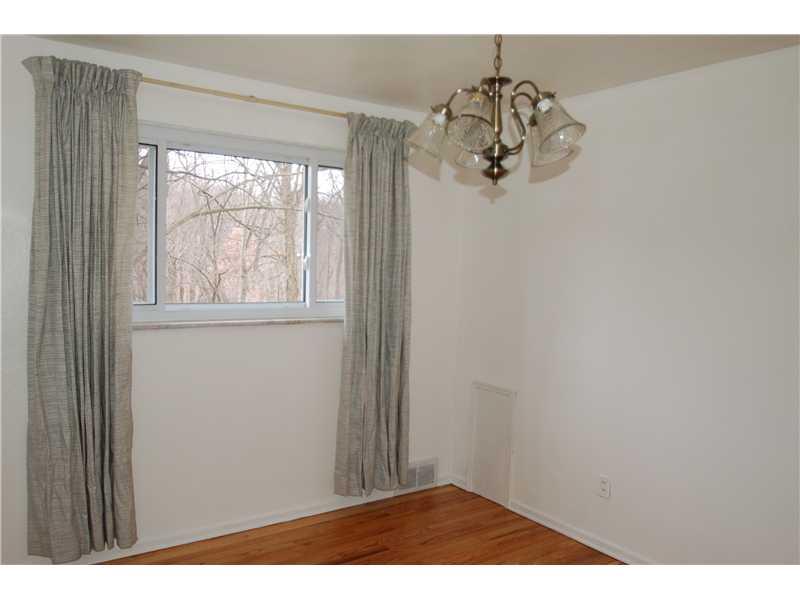 3832 Shepard Road Gibsonia, PA 15044 - Photo 4 of 13 Dining Room.