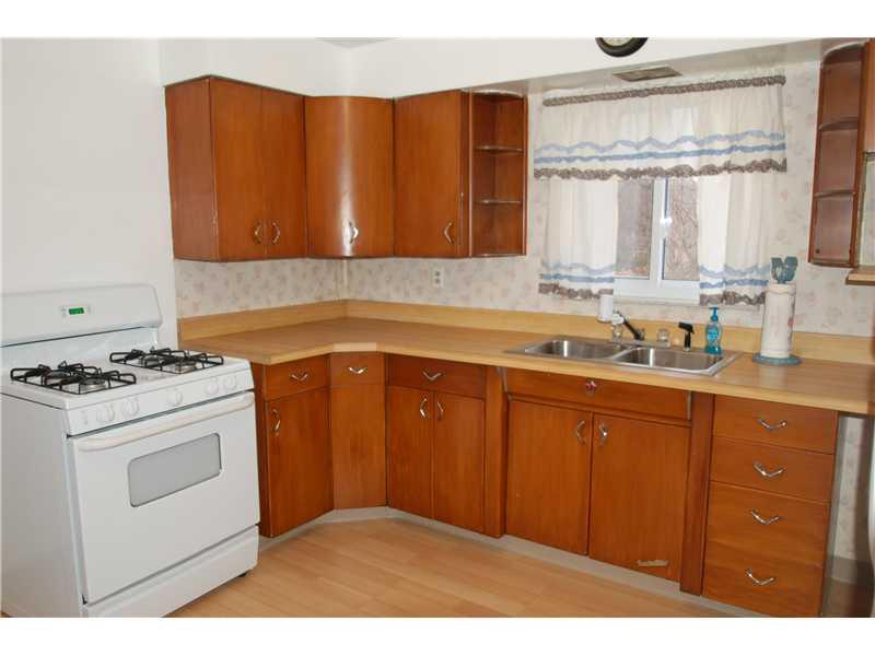 3832 Shepard Road Gibsonia, PA 15044 - Photo 8 of 13 Kitchen.