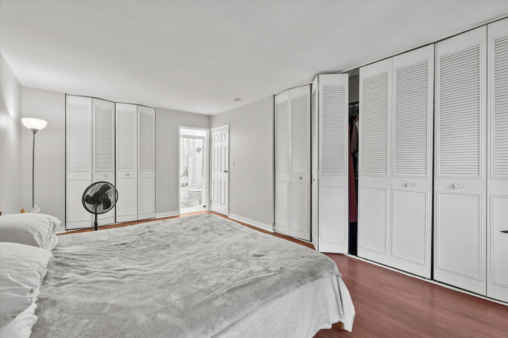 6670 South Brainard Avenue, Unit 303 Countryside, IL 60525 - Photo 13 of 19