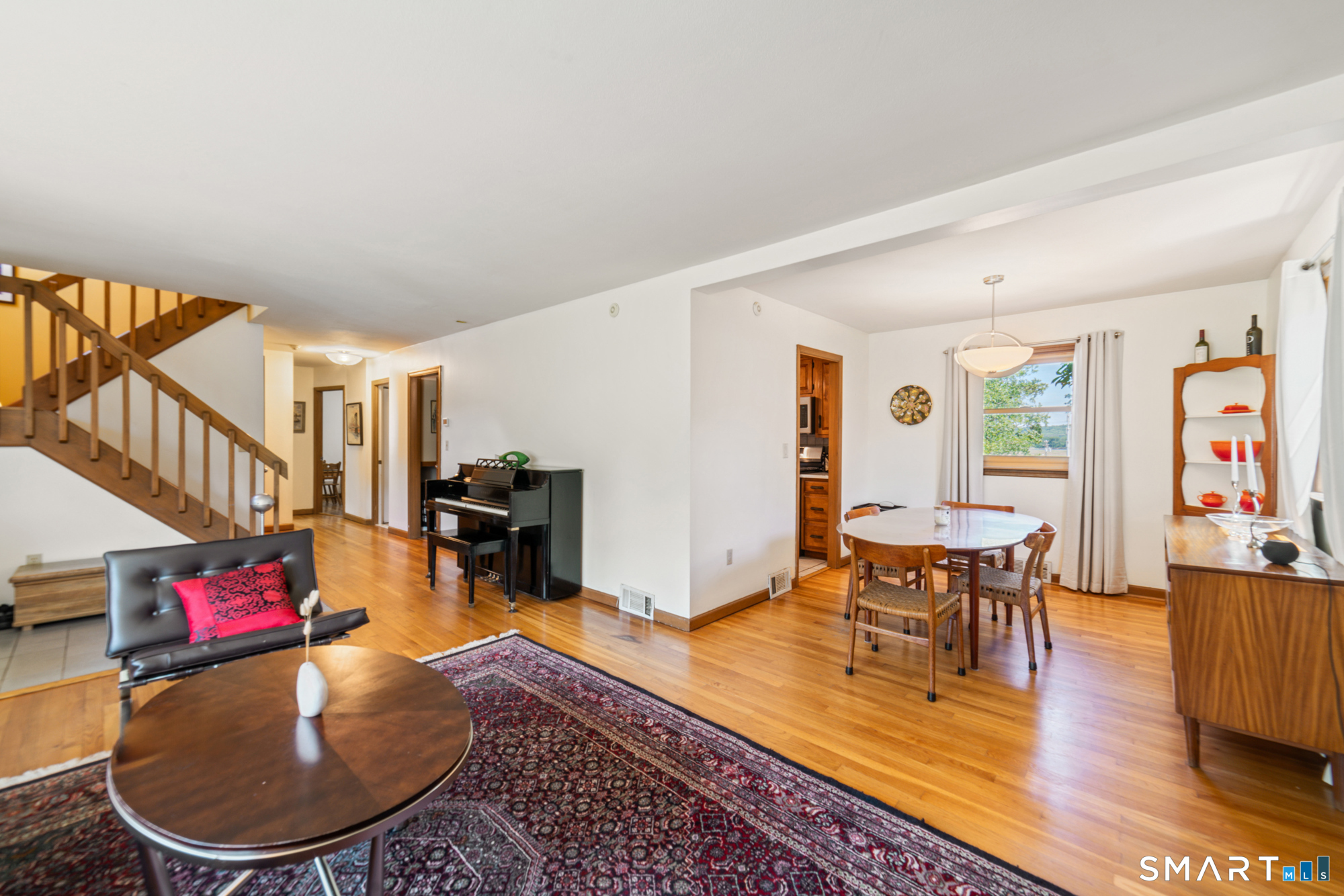 26 Corbin Road Hamden, CT 06517 - Photo 5 of 38