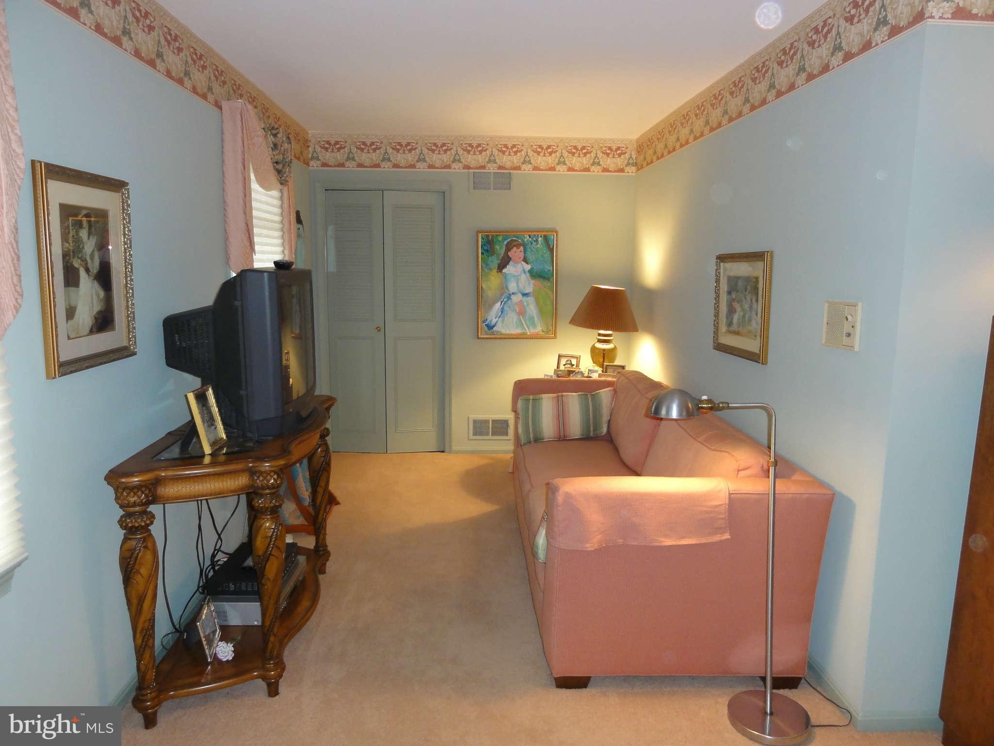 1340 Winding Waye Lane Silver Spring, MD 20902 - Photo 18 of 25 Sitting Room