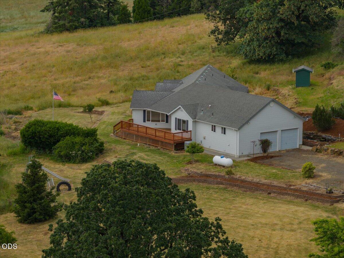 38289 South Ruby Loop Scio, OR 97374 - Photo 6 of 52