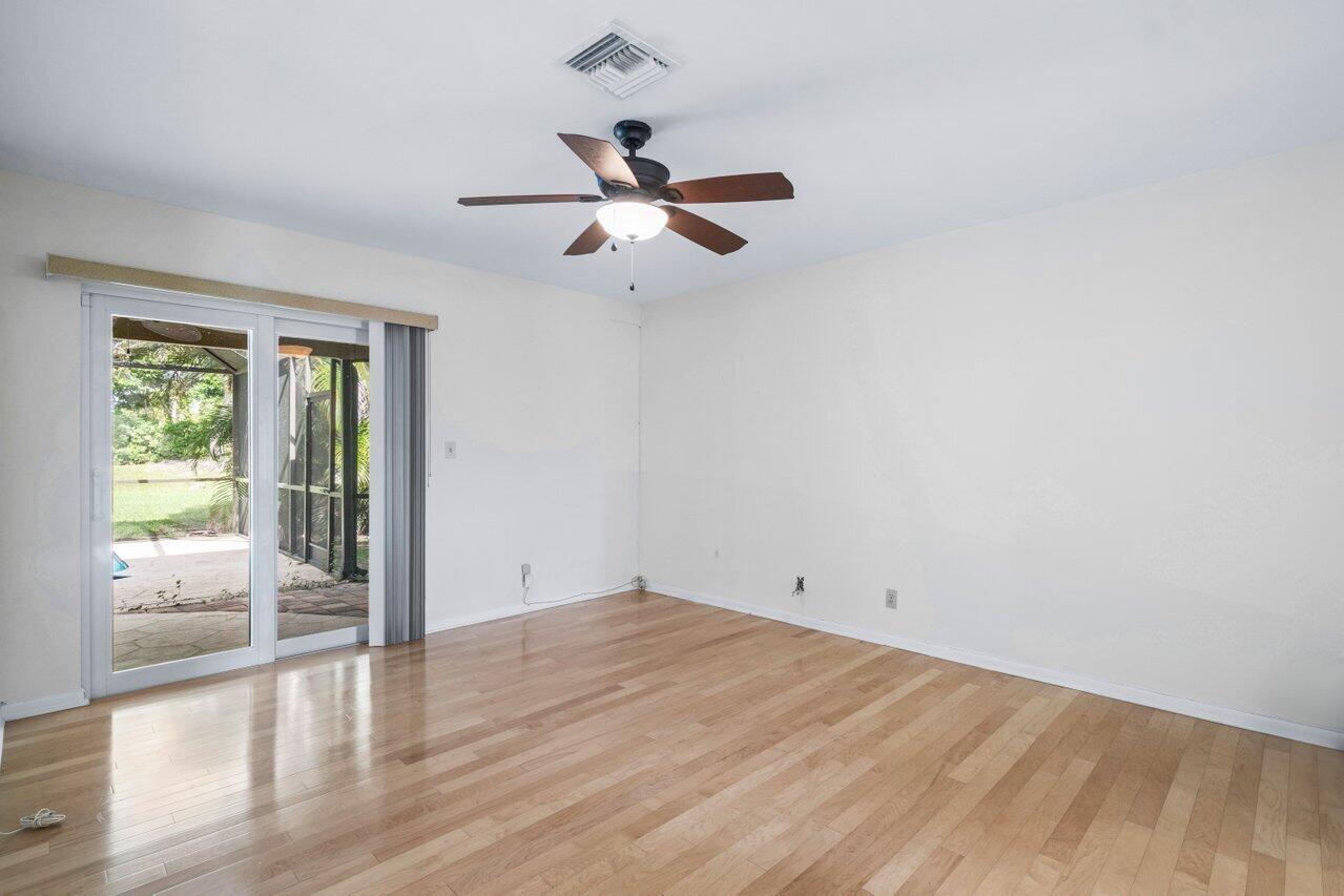11396 Shiloh Way Boca Raton, FL 33428 - Photo 18 of 38 015-11396ShilohWay-BocaRaton-FL-33428-SM