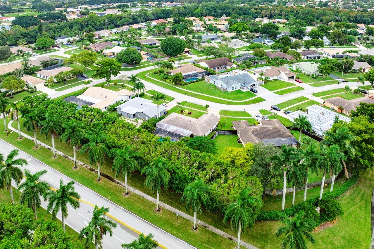 11396 Shiloh Way Boca Raton, FL 33428 - Photo 35 of 38 024-11396ShilohWay-BocaRaton-FL-33428-SM