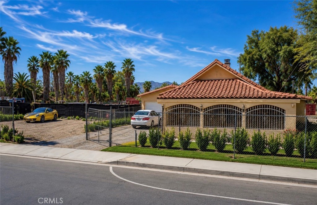 3284 Jackson Street Riverside, CA 92503 - Photo 4 of 33 This photo is AI generated.