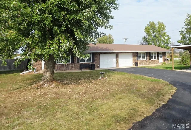 $210,000 | 1204 North Elm Street, Monroe City, MO 63456