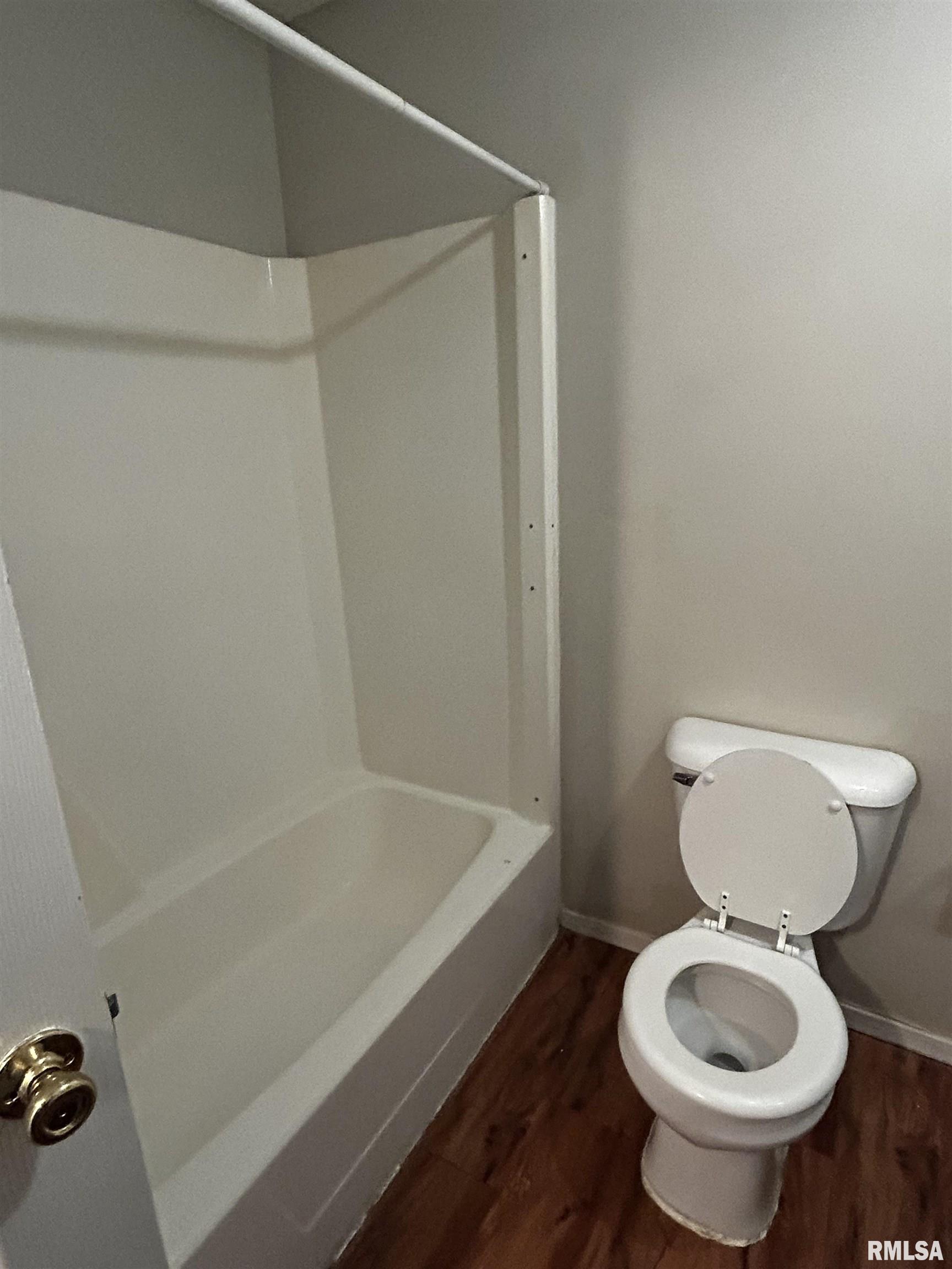 3417 Baskin Ridge, Unit 10 Peoria, IL 61604 - Photo 11 of 16