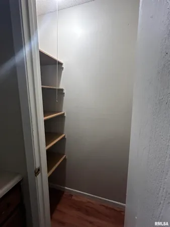 $999 | 3417 Baskin Ridge, Unit 10, Peoria, IL 61604