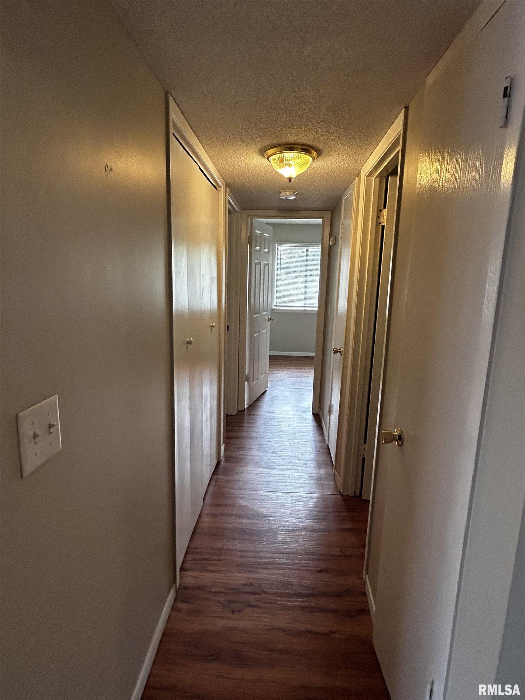 3417 Baskin Ridge, Unit 10 Peoria, IL 61604 - Photo 9 of 16