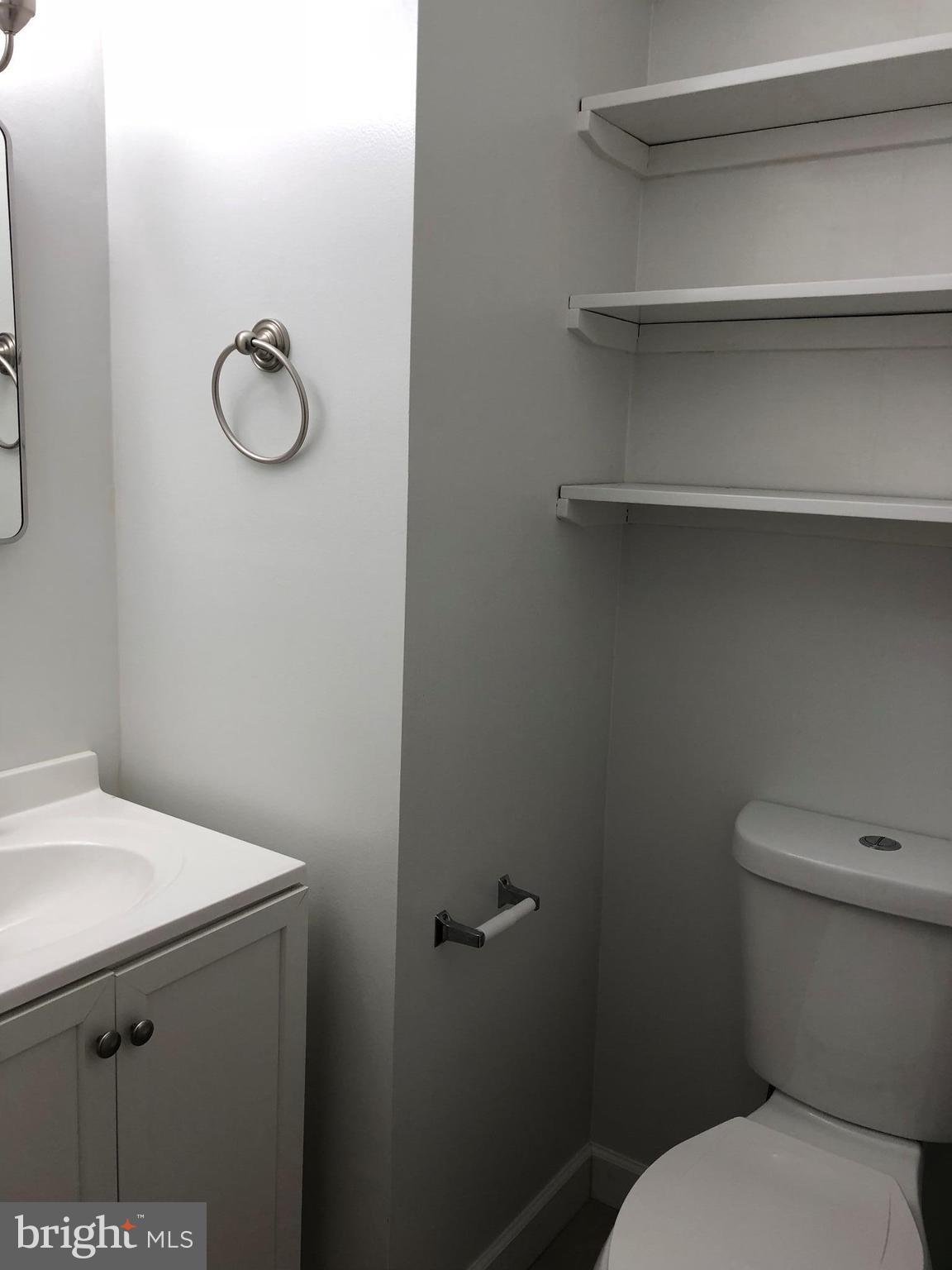 4127 Conrad Road Alexandria, VA 22312 - Photo 16 of 22 Bath