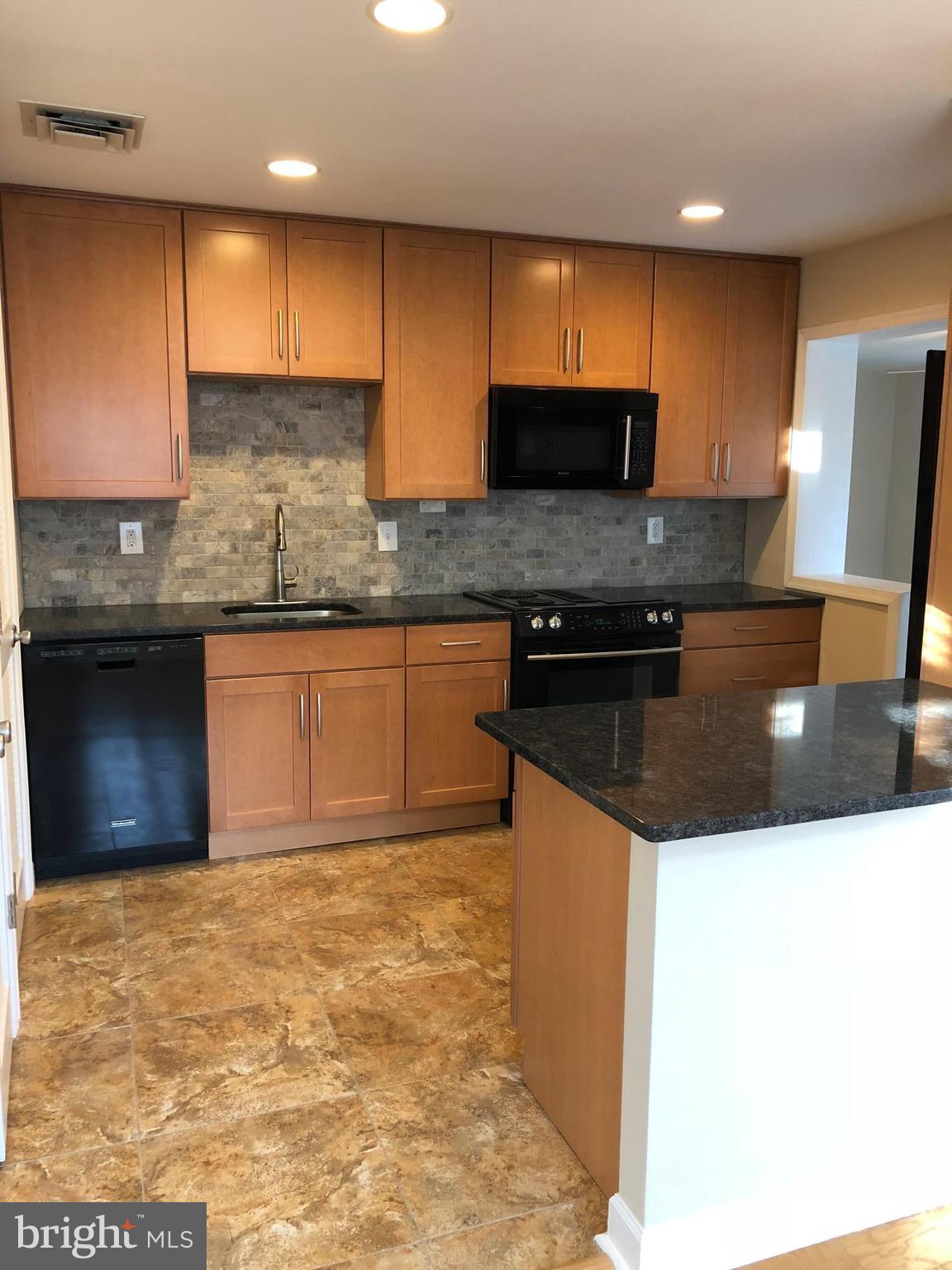 4127 Conrad Road Alexandria, VA 22312 - Photo 7 of 22 Kitchen
