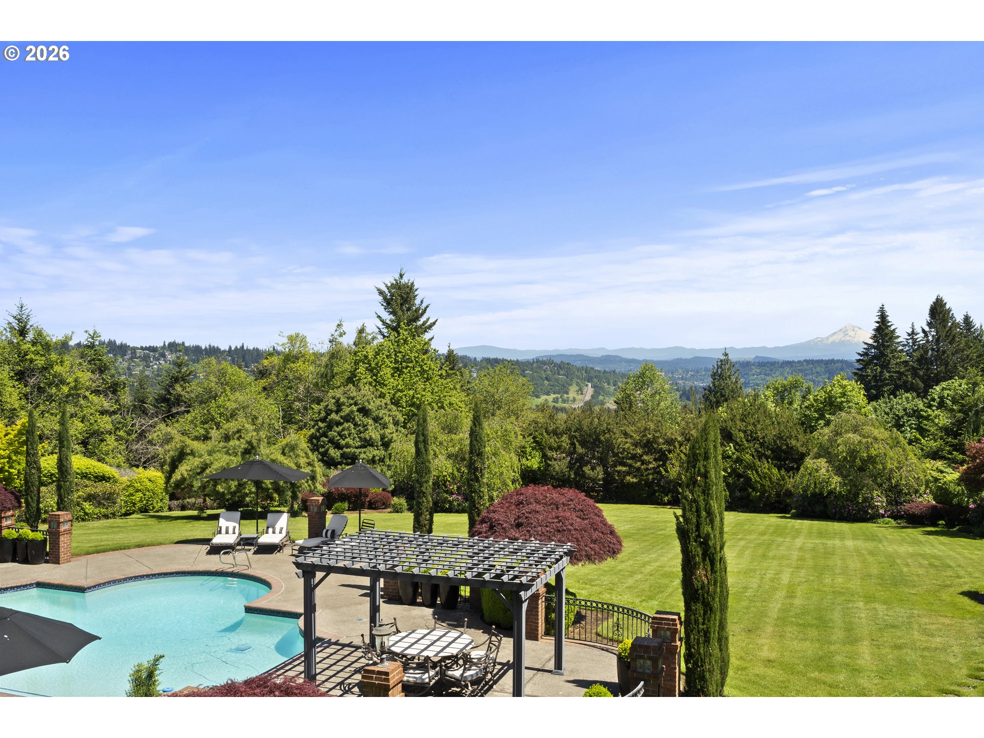 24770 Southwest Valley View Road West Linn, OR 97068 - Photo 3 of 48