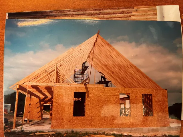 $1,050,000 | 256 Royalview Drive, Fredericksburg, TX 78624