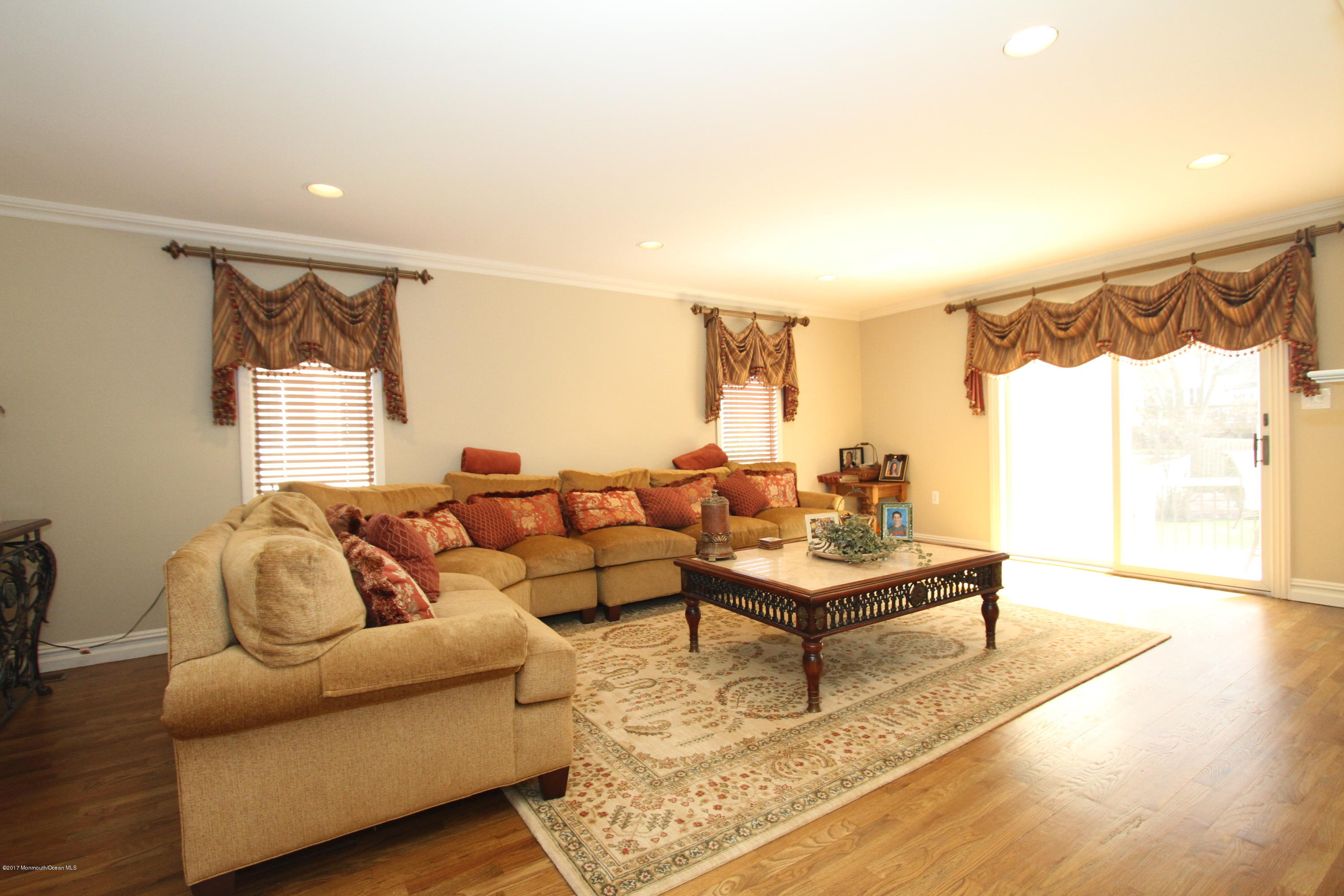 305 Brian Drive Morganville, NJ 07751 - Photo 12 of 41 IMG_8234