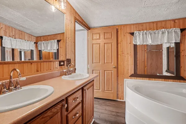 $260,000 | 114 North Bossett Road, Ravenna, MI 49451