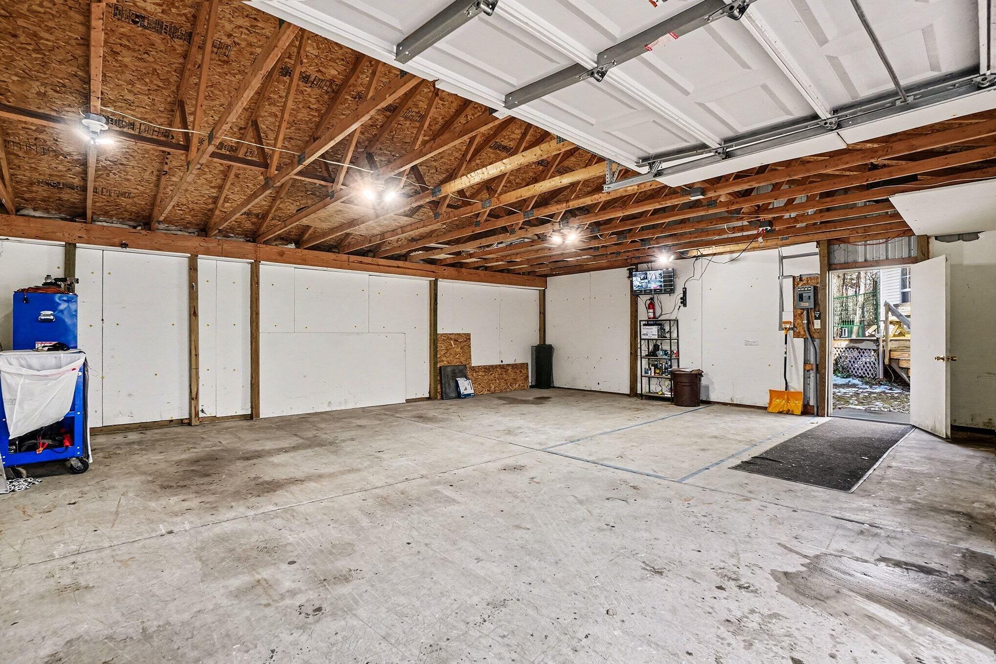 114 North Bossett Road Ravenna, MI 49451 - Photo 21 of 26 007_file_8855