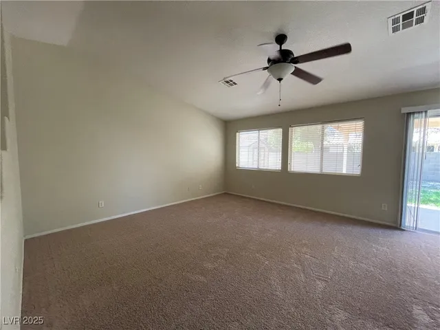 $2,095 | 635 Dan Street, Henderson, NV 89015