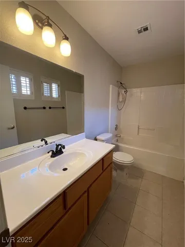 $2,095 | 635 Dan Street, Henderson, NV 89015