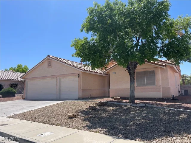 $2,095 | 635 Dan Street, Henderson, NV 89015