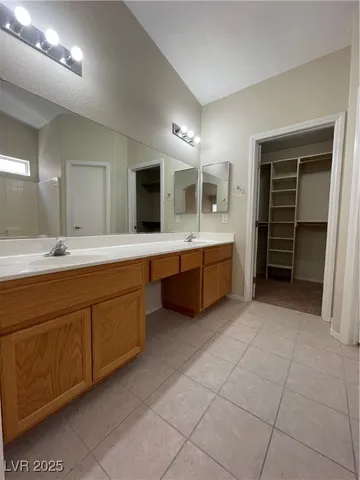 $2,095 | 635 Dan Street, Henderson, NV 89015