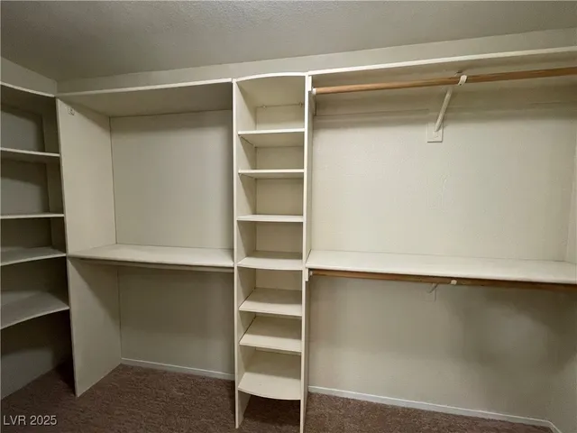 $2,095 | 635 Dan Street, Henderson, NV 89015