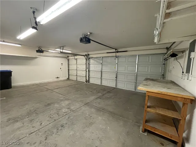 $2,095 | 635 Dan Street, Henderson, NV 89015