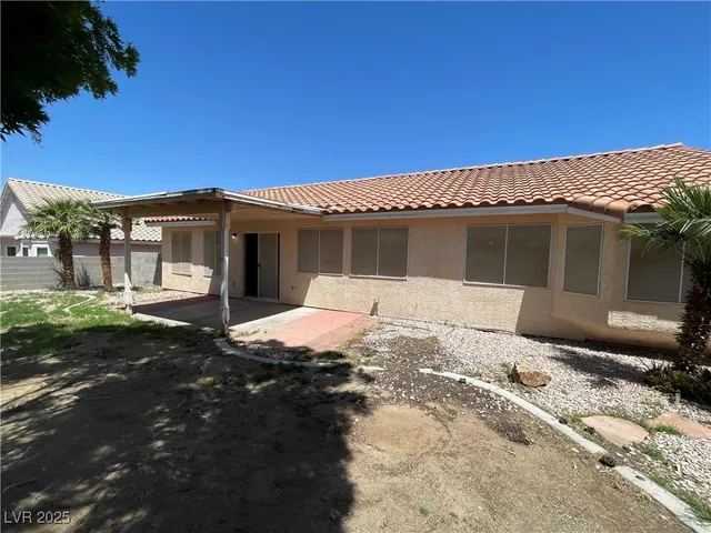 $2,095 | 635 Dan Street, Henderson, NV 89015