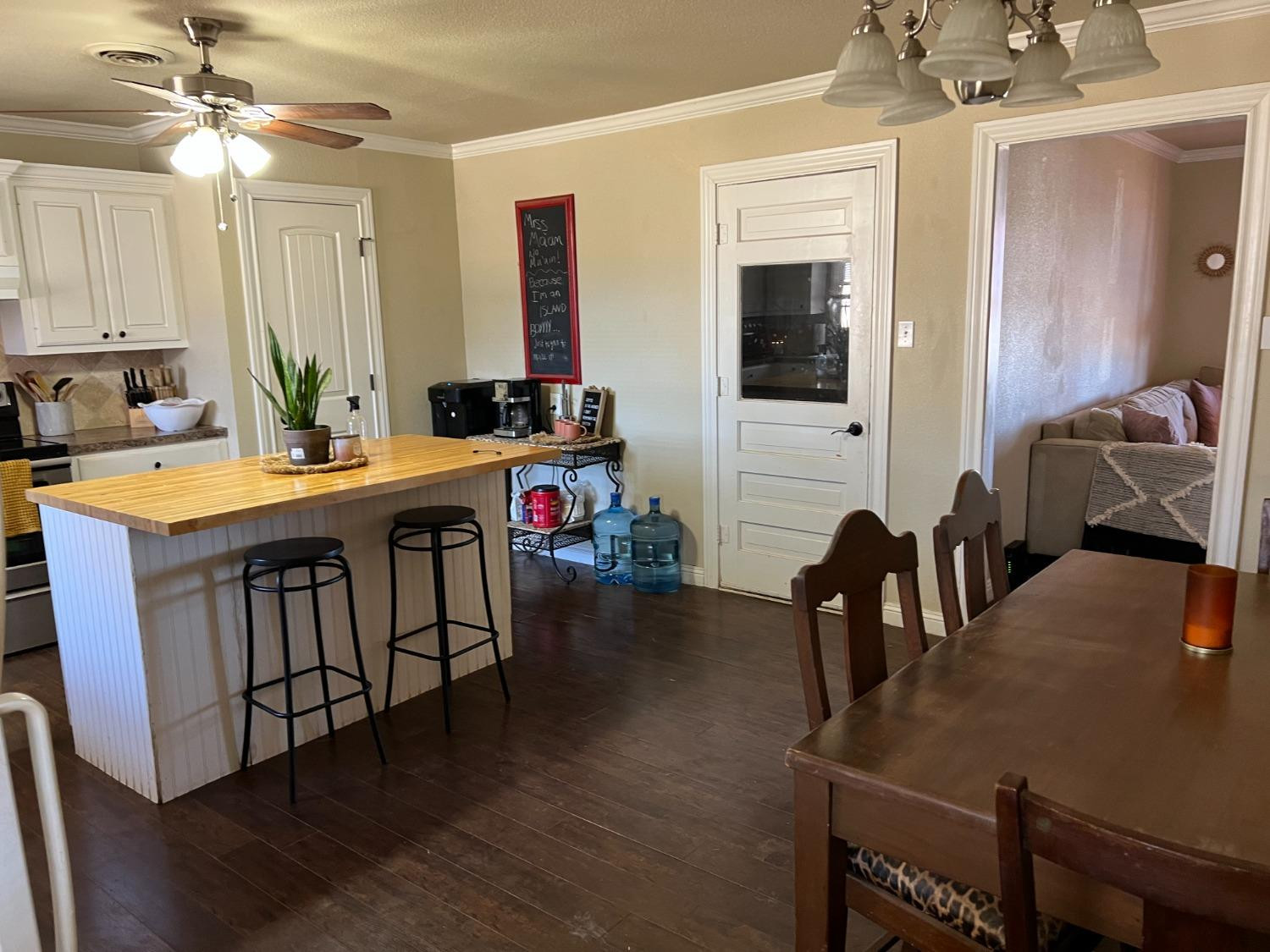 2505 52nd Street Lubbock, TX 79413 - Photo 3 of 9 Eating Area and Kitchen
