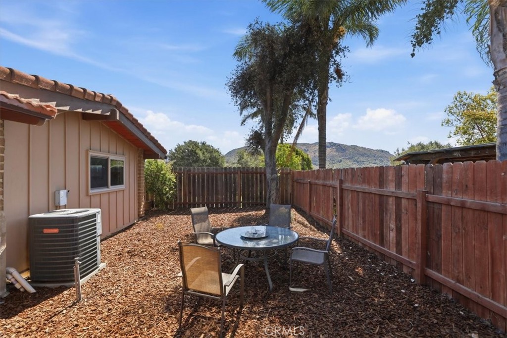 4729 Vía Tala Fallbrook, CA 92028 - Photo 5 of 51 Backyard