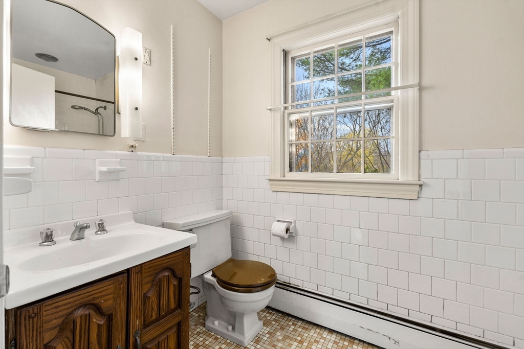 69 Kenneth Road Marblehead, MA 01945 - Photo 25 of 30