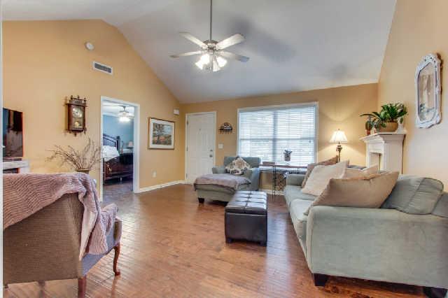1302 Ripken Court Murfreesboro, TN 37129 - Photo 7 of 15 Plenty of natural light throughout your home!