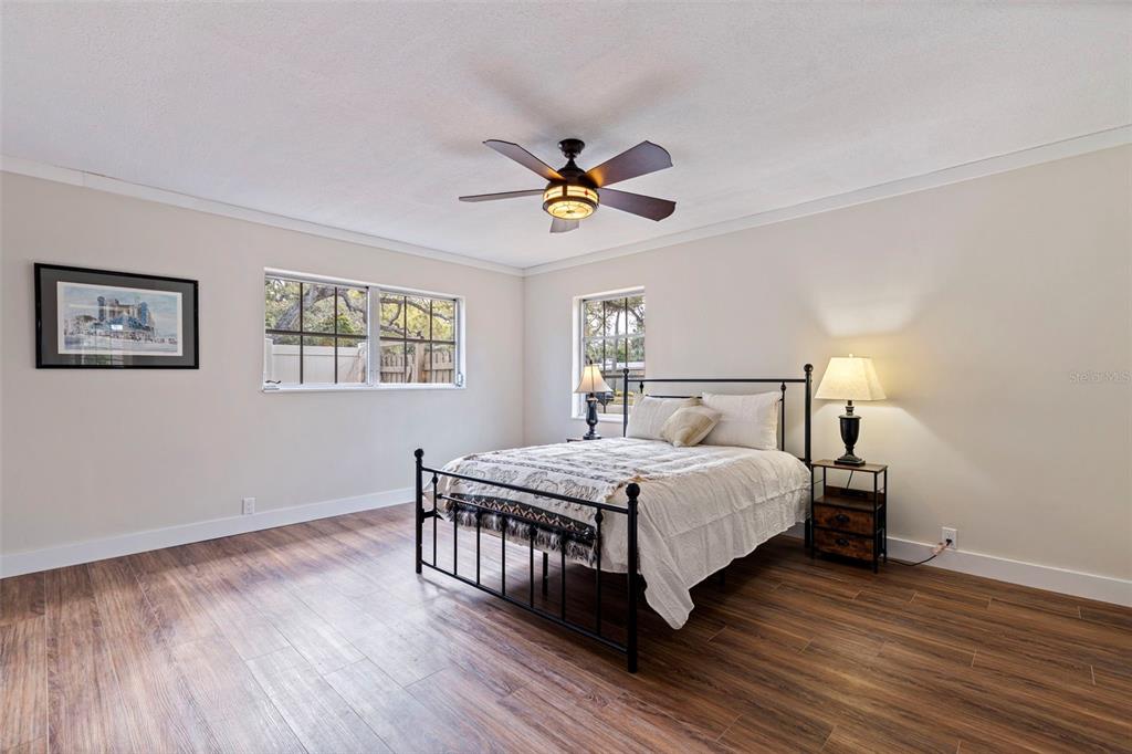 2901 Pelham Road North St. Petersburg, FL 33710 - Photo 23 of 48