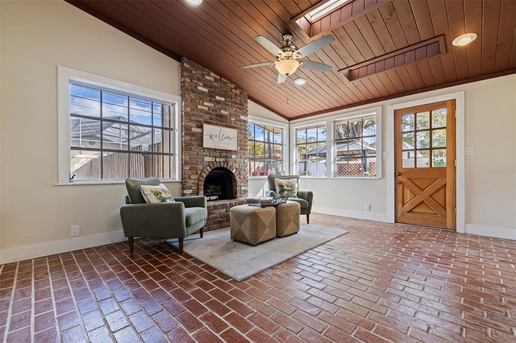 2901 Pelham Road North St. Petersburg, FL 33710 - Photo 27 of 48