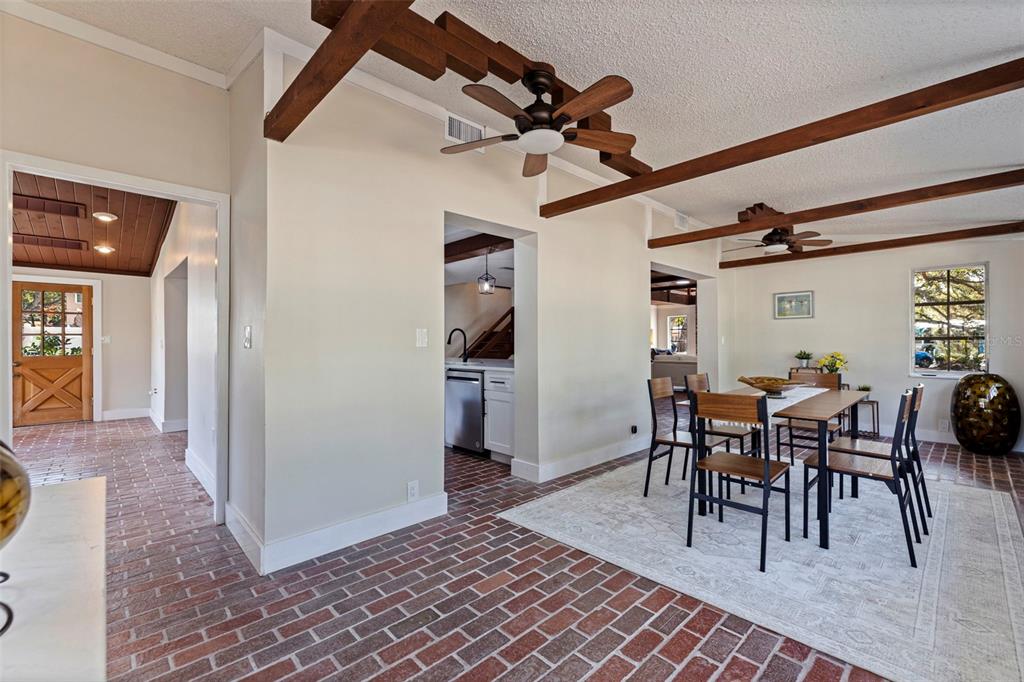 2901 Pelham Road North St. Petersburg, FL 33710 - Photo 28 of 48