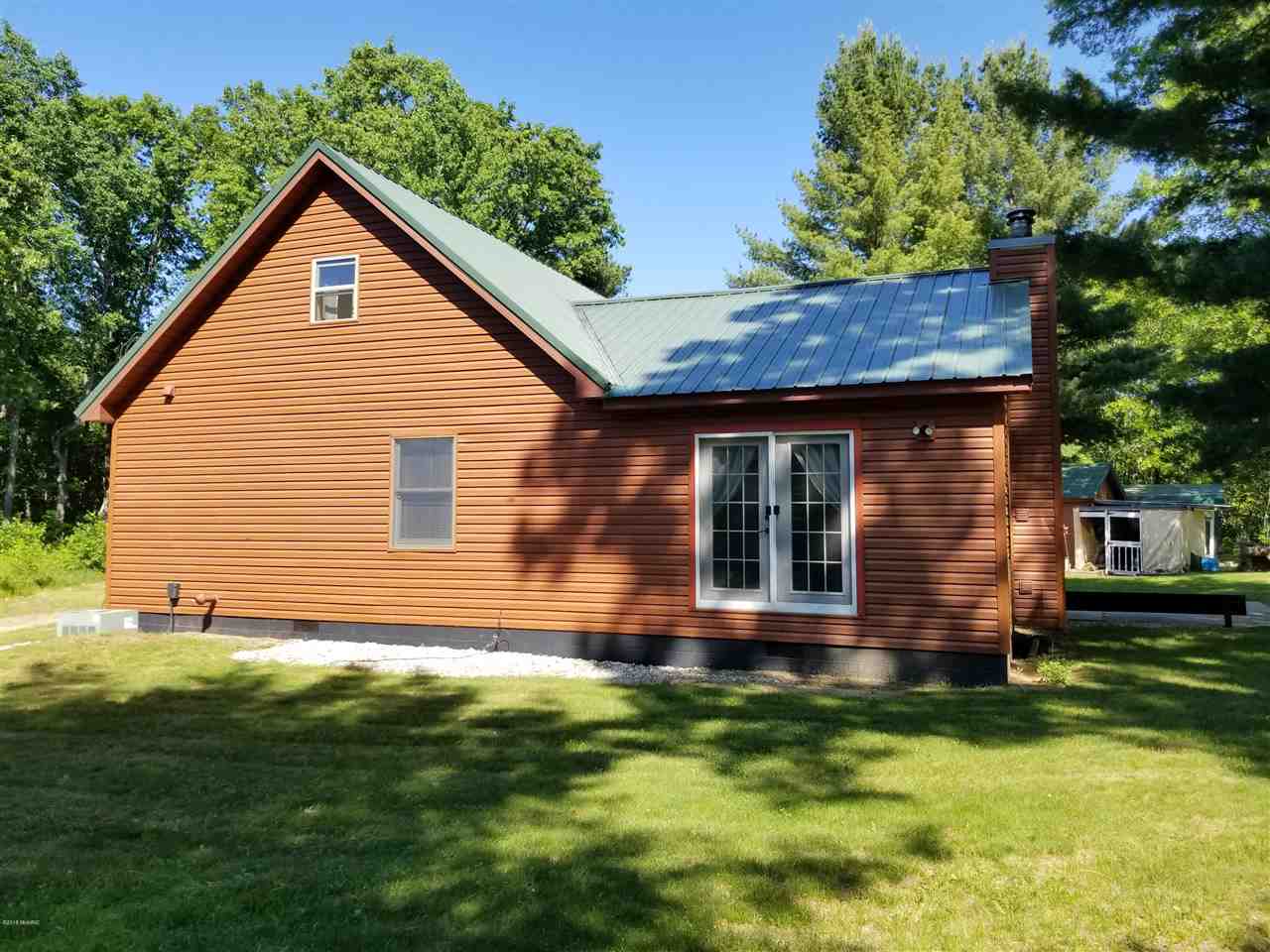 11225 Benson Road Manistee, MI 49660 - Photo 3 of 41