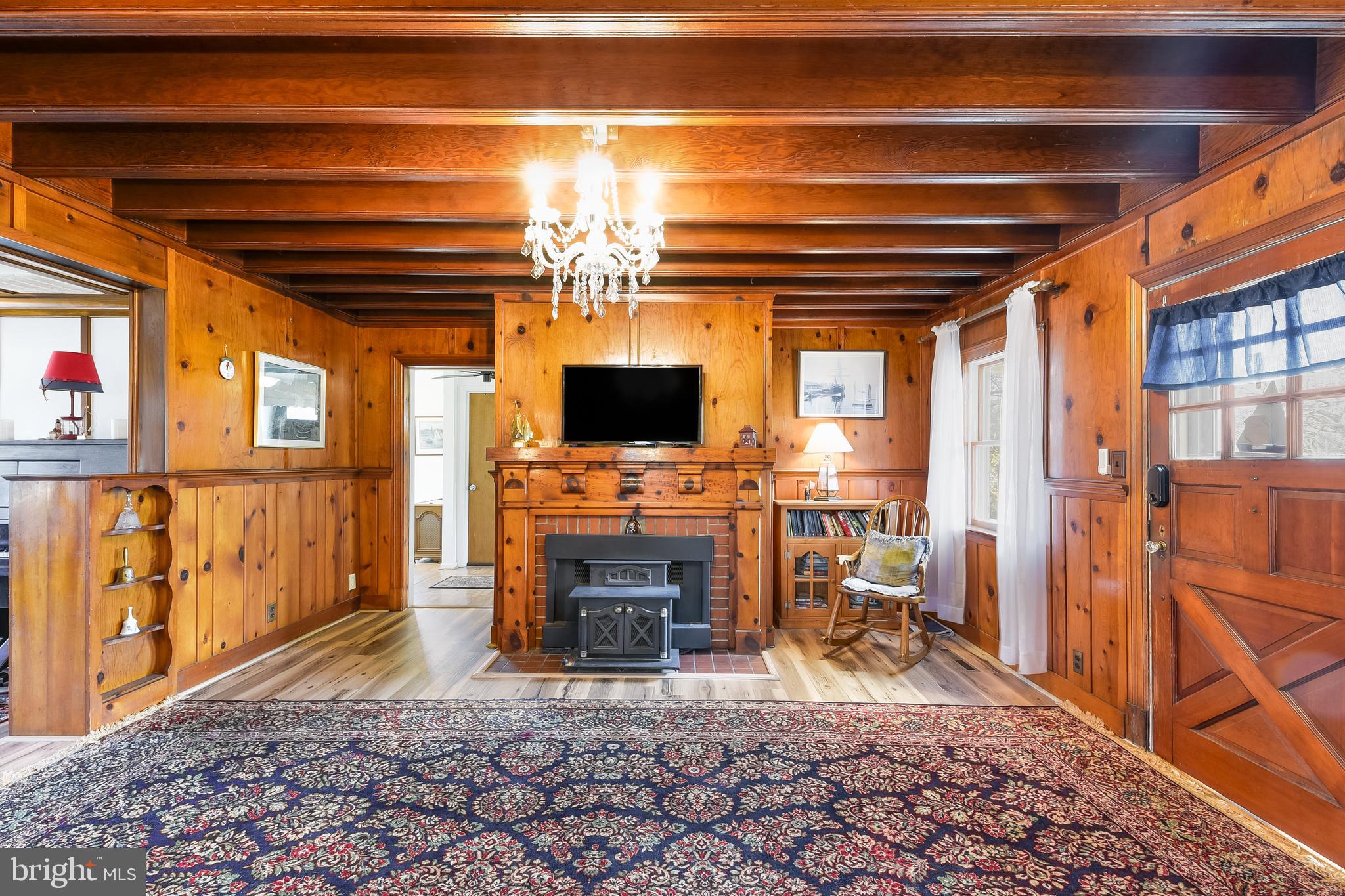 23690 West Patuxent Beach Road California, MD 20619 - Photo 2 of 39 a view of hall way with furniture