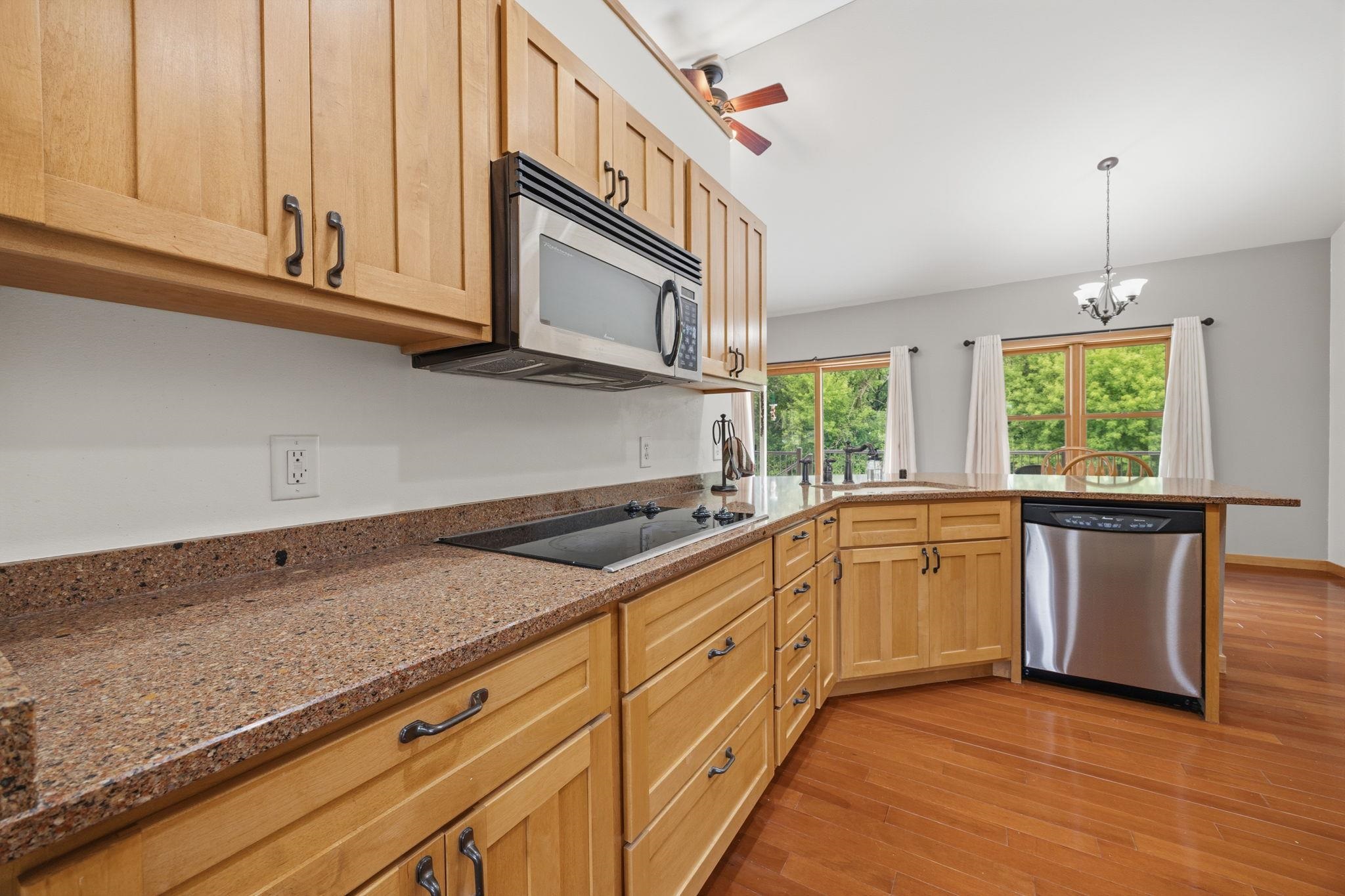 401 Highland Road Cambridge, WI 53523 - Photo 24 of 90