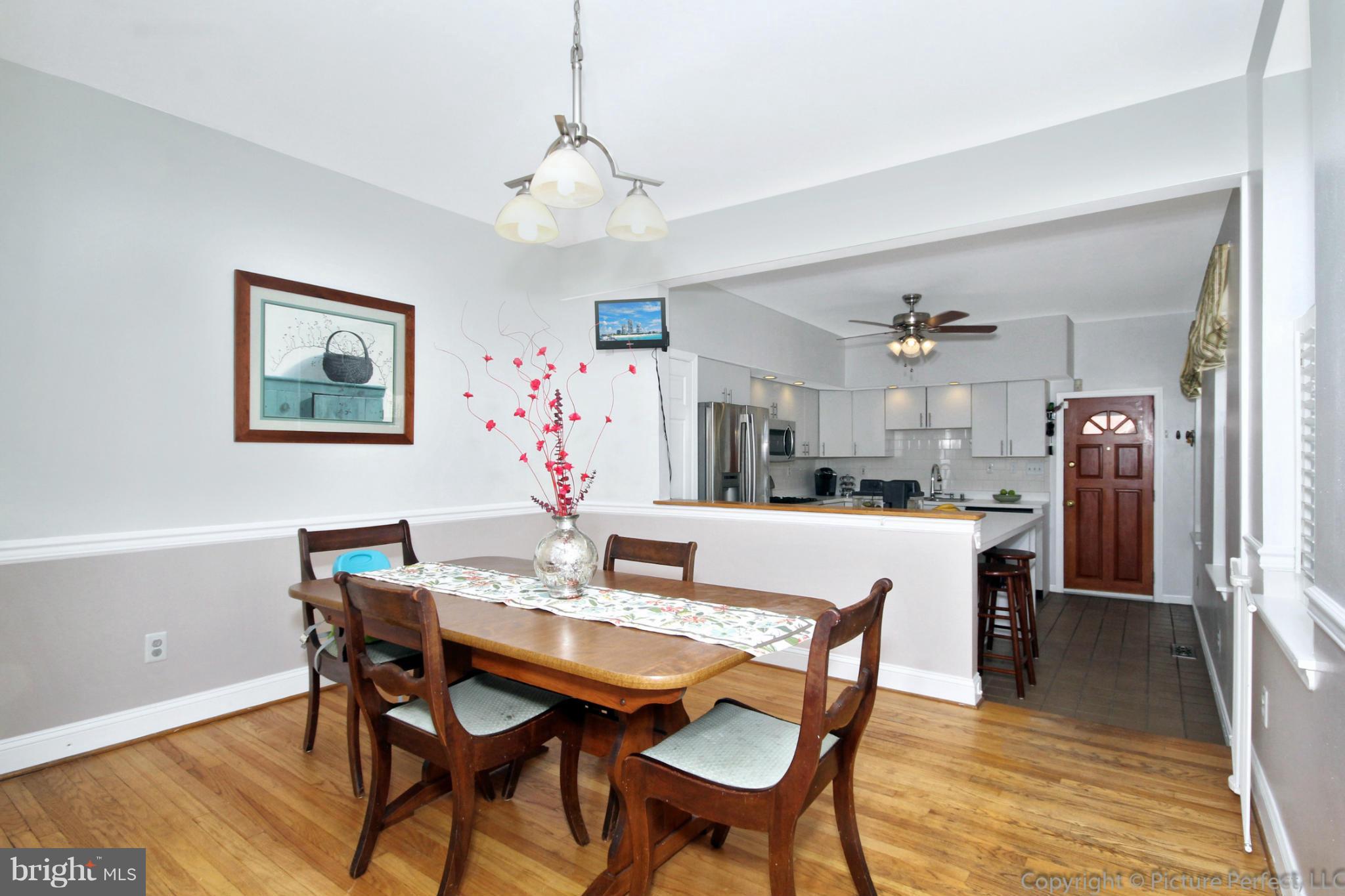 136 Gittings Street Baltimore, MD 21230 - Photo 6 of 30 Dining Room