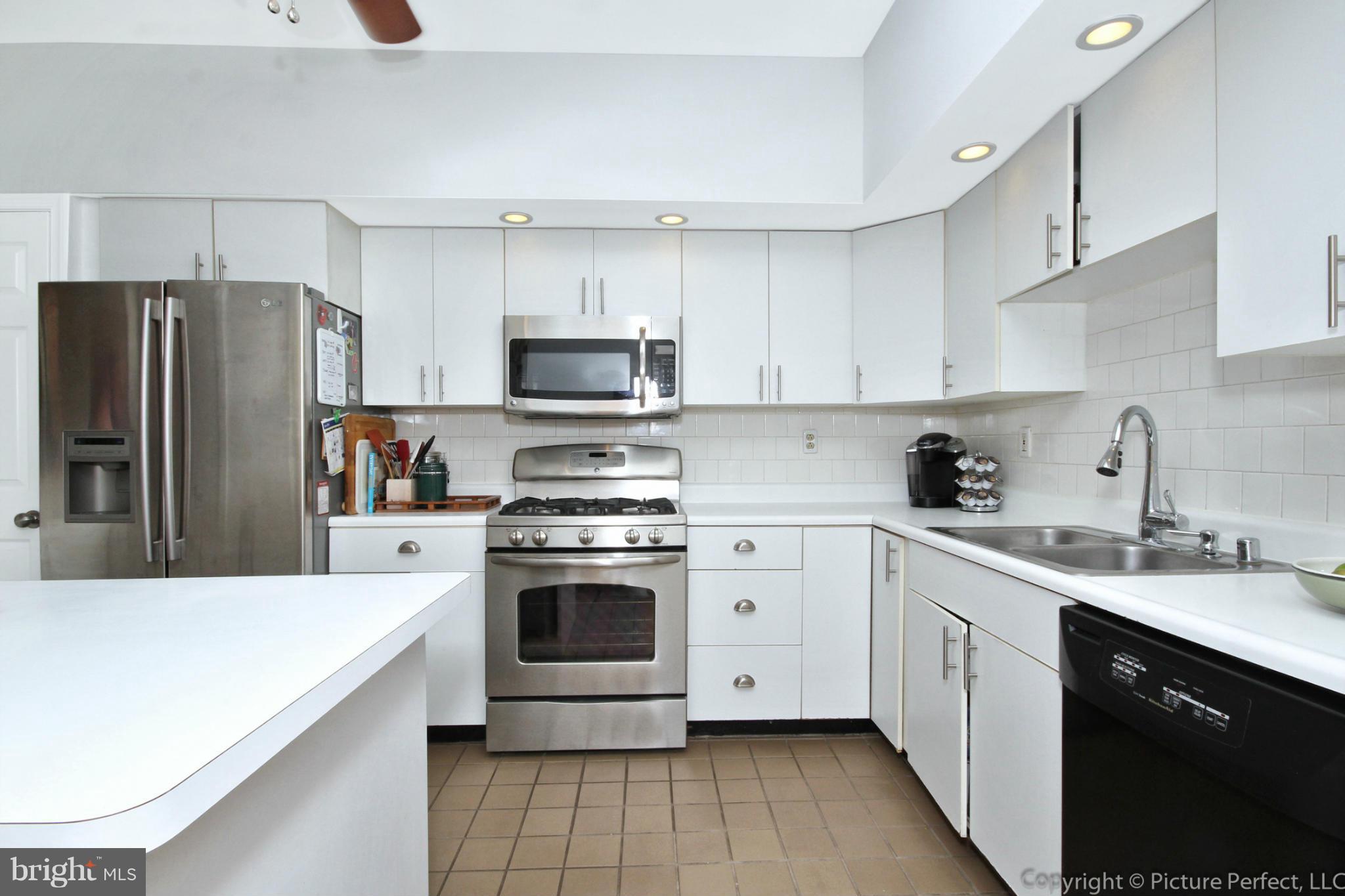 136 Gittings Street Baltimore, MD 21230 - Photo 8 of 30 Kitchen